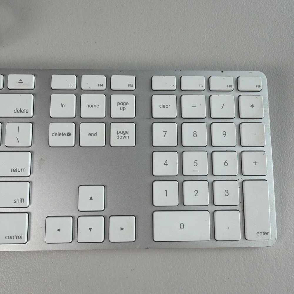 2007 Apple Keyboard Works But Missing Button